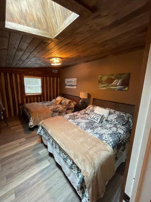 Cozy Log Cabin In ג'ים ת'ורפ מראה חיצוני תמונה
